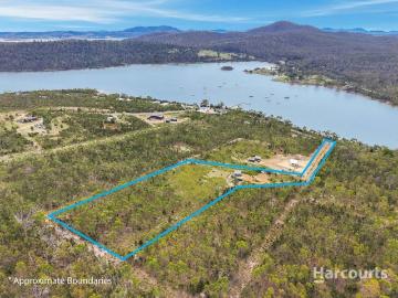 Welcome to 43 Sommers Bay Road, Murdunna