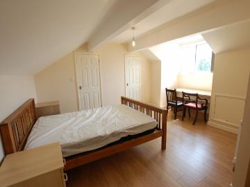 Woodhead Road, Sheffield, South Yorkshire S2, 4 bed...