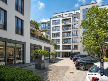 Wohn /Geschäftshaus, 21 Zimmer Ihre Möglichkeit zum...