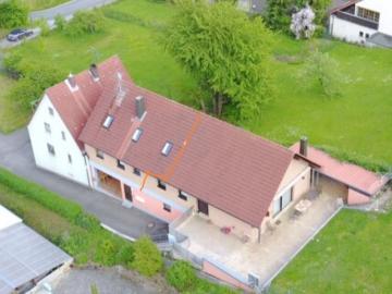 Mehrfamilienhaus Hälfte Wohnen an den Weinbergen,...