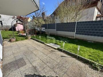 WOHNEN MIT TERRASSE UND GARTENBEREICH