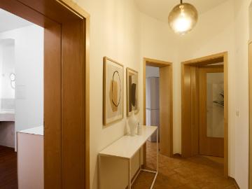 Wohnung mit Terrasse zum grünen Innenhof