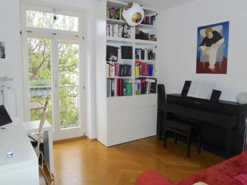 Wohnung mit Balkon im vierten