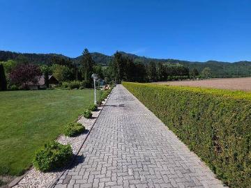 Wunderbare Villa in Alleinlage mit 1,6 ha, im Bezirk St....
