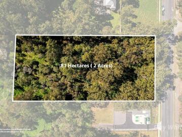 Your Private Acreage Escape!