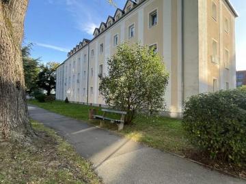 Zentral gelegene Dachgeschoss 1 Raum Wohnung im...