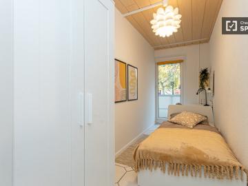 Zimmer zu vermieten in 4 Zimmer Wohnung in Potsdam