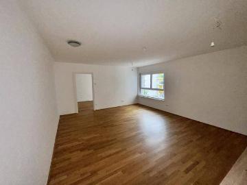 Zwei Monate mietfrei Zweizimmerwohnung mit Loggia und...