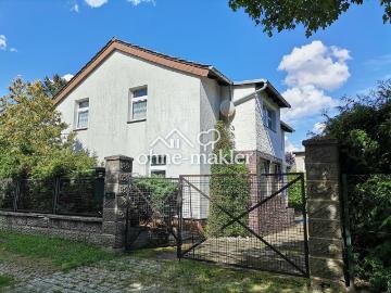 Zweifamilienhaus mit Garten in Berlin
