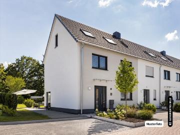 Zweifamilienhaus mit Garage, Worms Ihre Kaufchance ohne...
