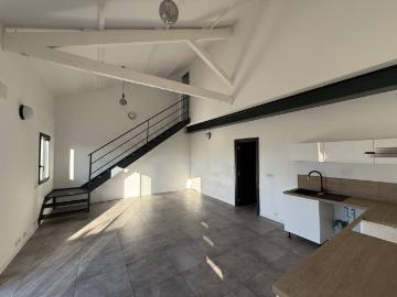 a louer appartement 4 pièces avec mezzanine et terrasse...