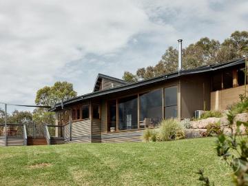 A Rare Jewel With Lifestyle and Equine Appeal