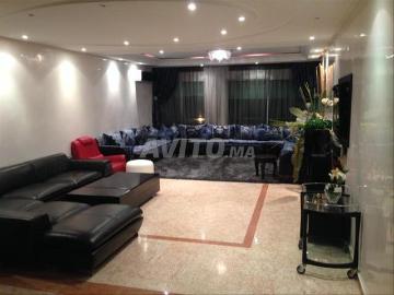A vendre un joli appartement de 3 chambres