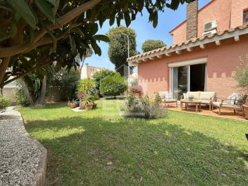 À vendre à Bompas: Maison 3 faces 4 pièces jardin garage