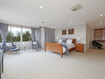 A View To Thrill On Near 1/4 Acre