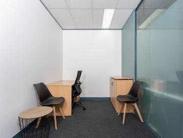 Utilizzo di uffici privati su richiesta presso Regus...