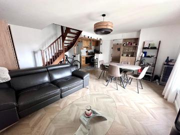 Agréable Duplex au coeur de Fontenay le village