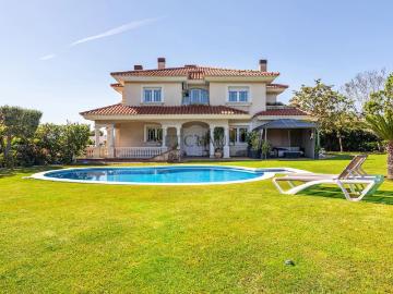 Alella. Amplitud y gran jardín 390m² Alella