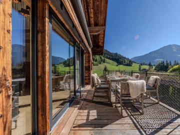Alpine Living mit Freizeitwohnsitz und Panoramablick