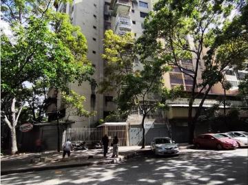 ¡Alquiler De Apartamento En La Candelaria!. Céntrico