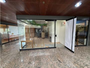 Alquiler de local Centro Comercial en la Lagunita 56.10MT2