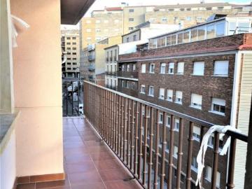 ALQUILER PISO ESTUDIANTES JUNTO GRAN VIA