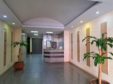 Alquiler Salón Chacao 61 m2