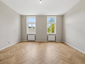Altbaucharme – frisch sanierte 50 m² im Herzen des 19....
