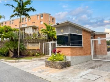 Alto Hatillo Apartamento Duplex 144m2 a estrenar con...