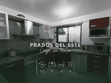 ALTO PRADO. VENTA CASA BIFAMILIAR 302Mt.C/243Mt.T 5H/5B/4E