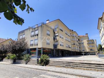Apart T1+1 Totalmente Renovado e Orientado a Poente –...