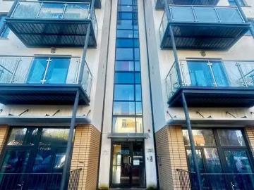 Apartment 13, The Deck, Market Point, Patrick Street,...