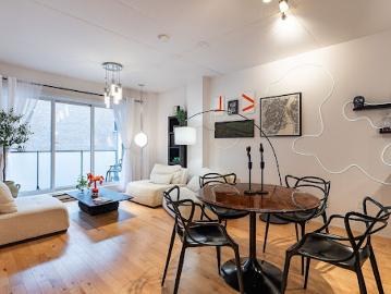 Apartment with terrace