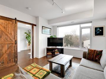 Apartment with terrace