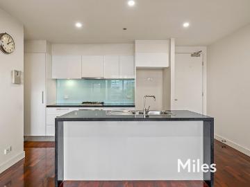 apartment at 102/3 Kiernan Avenue, Ivanhoe