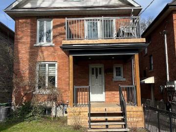 apartment at 157 MEDLAND STREET, Toronto, Ontario, M6P2N4