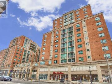 apartment at 558 – 313 RICHMOND STREET E