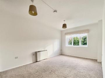 Apartment at Raven Close, Greater London