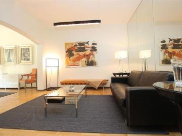 APARTMENT OF 4.5 ROOMS