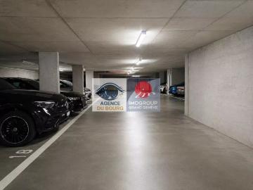 Apartment with 5 rooms on sale in Canton de Genève,...