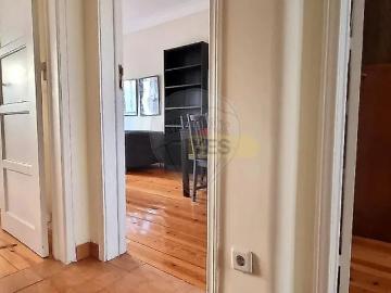 Apartment T2 in Alcântara, Lisboa