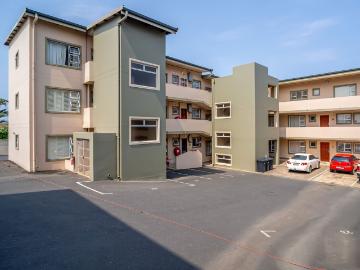 Apartment to rent in Uvongo