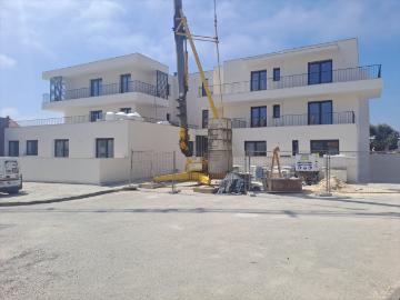 Apartamento T3 com garagem no centro de Ferrel 114m² Ferrel