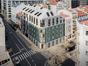 Apartamento T0 com 44,50m2 e varanda com 7,50m2 |...