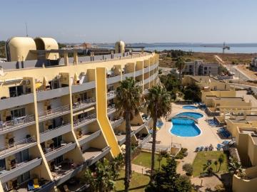 Apartamento T1 com Vista Mar sobre a Meia Praia, Lagos...