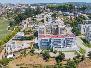 APARTAMENTO T2 TOTALMENTE RENOVADO | PRÉDIO RENOVADO COM...