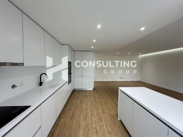 Apartamento T2 Venda em Águas Livres,Amadora 114m² Águas...