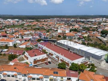 Apartamento T2 com Garagem fechada para 2 carros,...