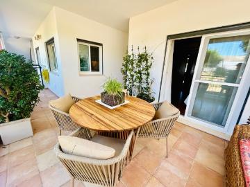 Apartamento T2 com terraço, estacionamento subterrâneo e...