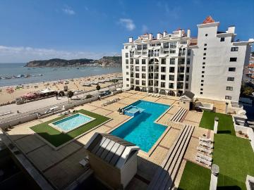 Apartamento T2 com varanda e garagem vista praia, São...